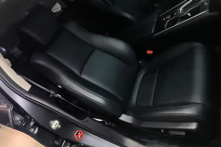 Used Honda Accord 2022 260TURBO Luxury Edition Right Front Seat