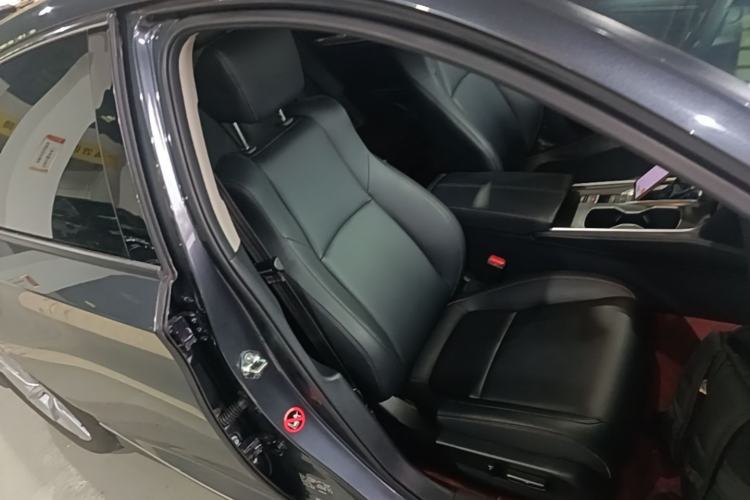 Used Honda Accord 2022 260TURBO Luxury Edition Right Front Seat