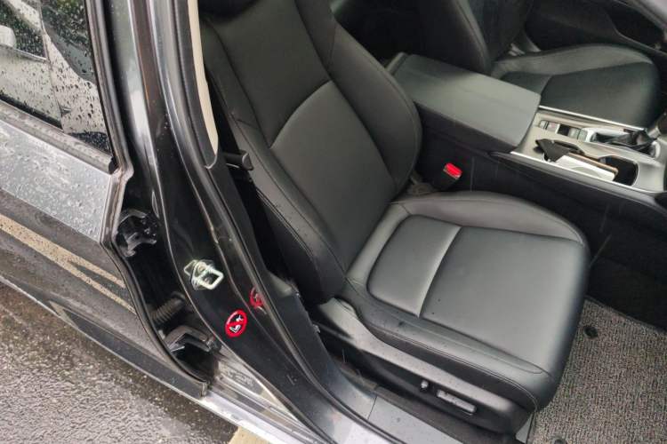 Used Honda Accord 2022 260TURBO Luxury Edition Right Front Seat