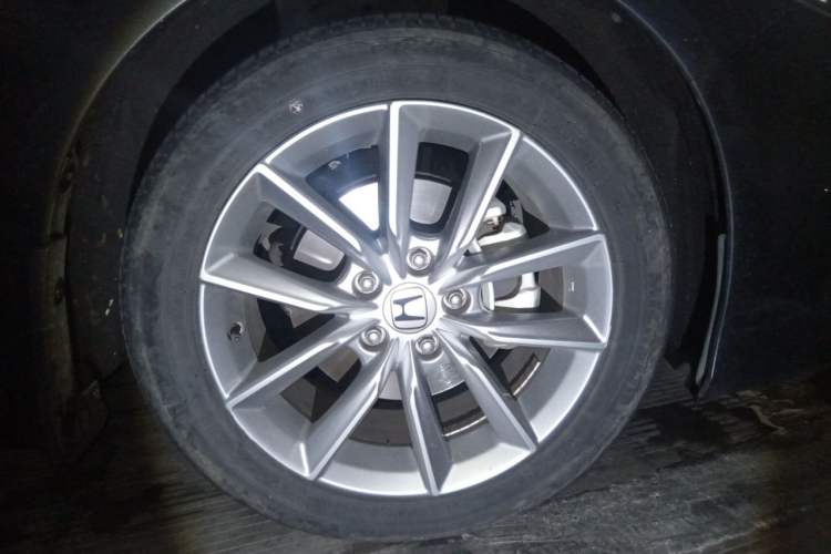 Used Honda Accord 2022 260TURBO Luxury Edition Right Front Wheel Hub