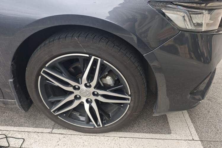 Used Honda Accord 2022 260TURBO Phantom Night · Prestige Edition Right Front Wheel Hub