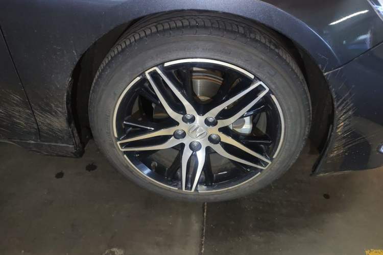 Used Honda Accord 2022 260TURBO Phantom Night · Prestige Edition Right Front Wheel Hub