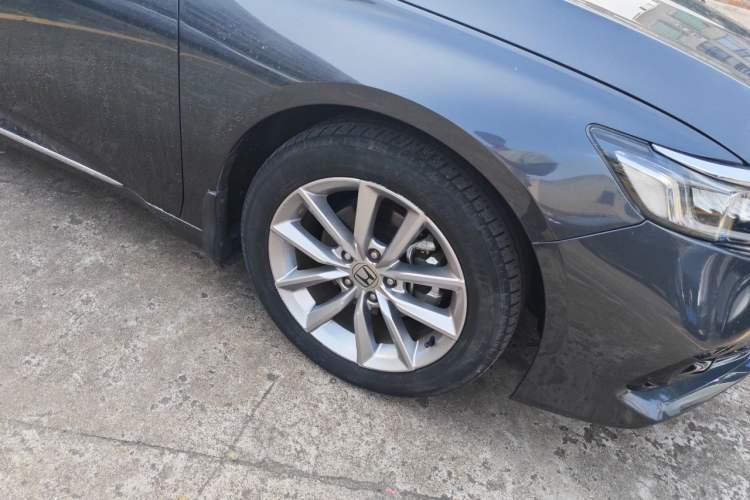 Used Honda Accord 2022 260TURBO Luxury Edition Right Front Wheel Hub