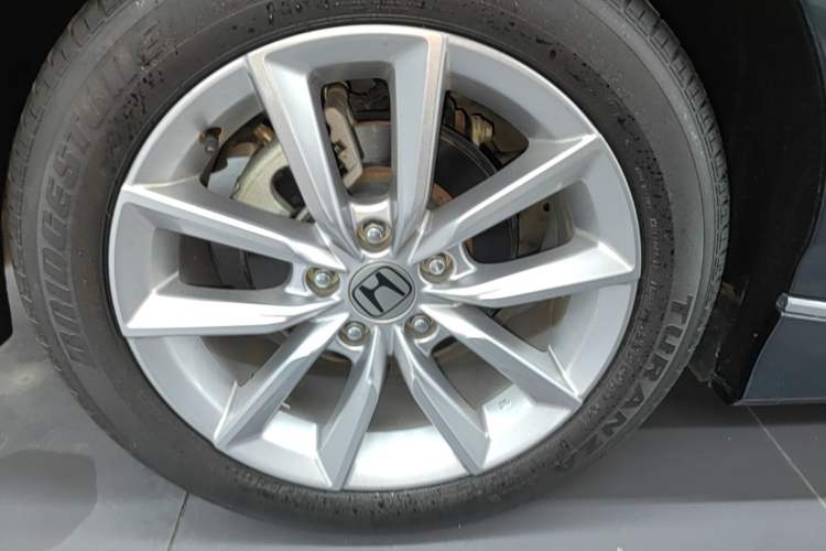 Used Honda Accord 2022 260TURBO Luxury Edition Right Rear Wheel Hub