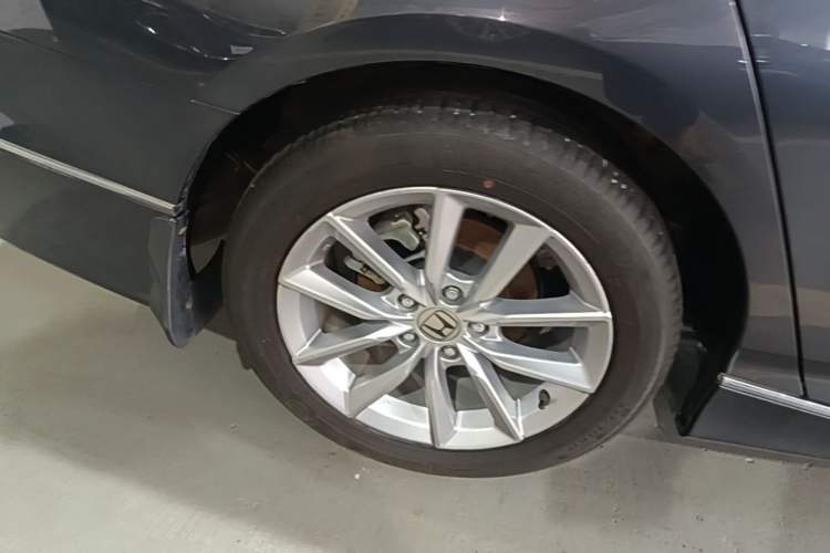 Used Honda Accord 2022 260TURBO Luxury Edition Right Rear Wheel Hub
