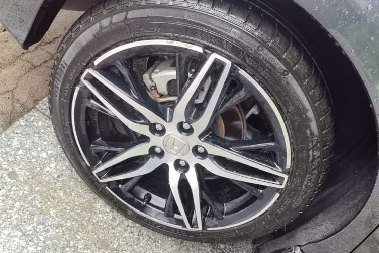 Used Honda Accord 2022 260TURBO Phantom Night · Prestige Edition Right Rear Wheel Hub