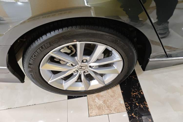 Used Honda Accord 2022 260TURBO Luxury Edition Right Rear Wheel Hub