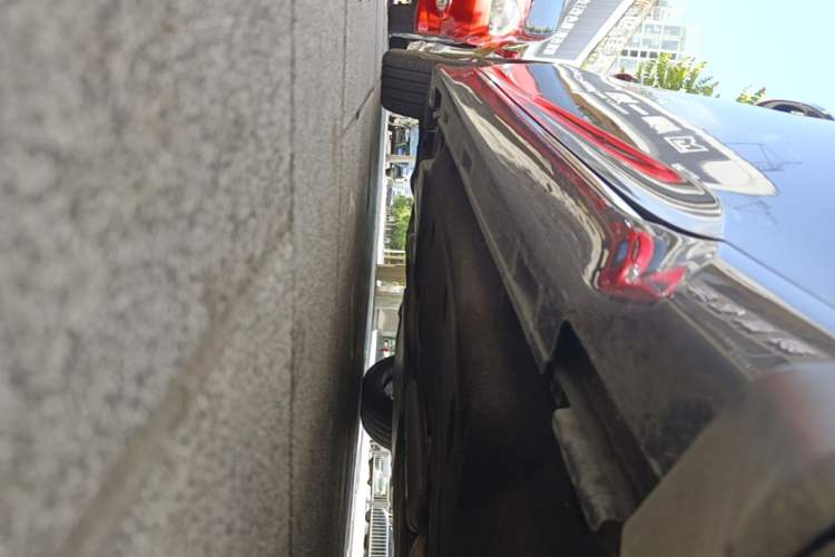Used Honda Accord 2022 260TURBO Phantom Night · Prestige Edition Right Side Sill