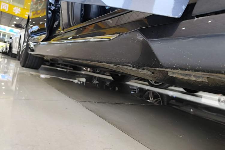 Used Honda Accord 2022 260TURBO Phantom Night · Prestige Edition Right Side Sill