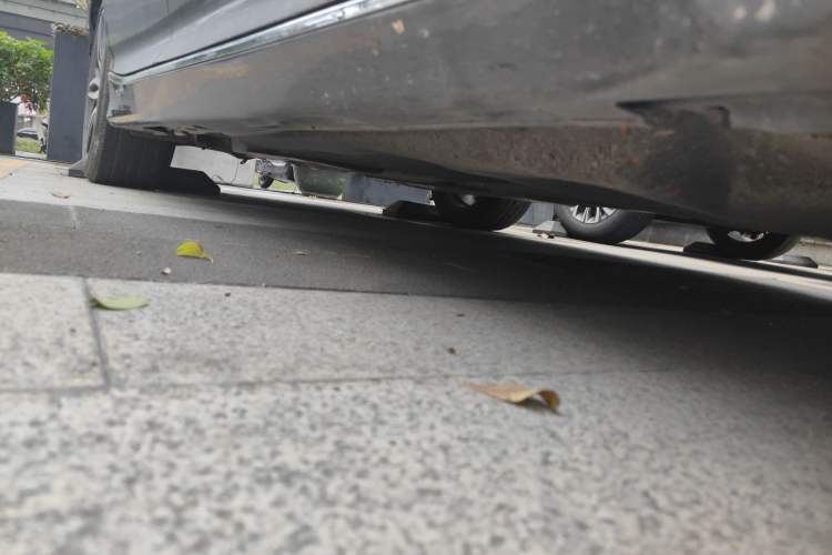 Used Honda Accord 2022 260TURBO Phantom Night · Prestige Edition Right Side Sill