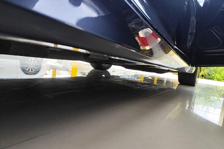 Used Honda Accord 2022 260TURBO Phantom Night · Prestige Edition Right Side Sill