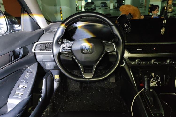 Used Honda Accord 2022 260TURBO Luxury Edition Steering Wheel