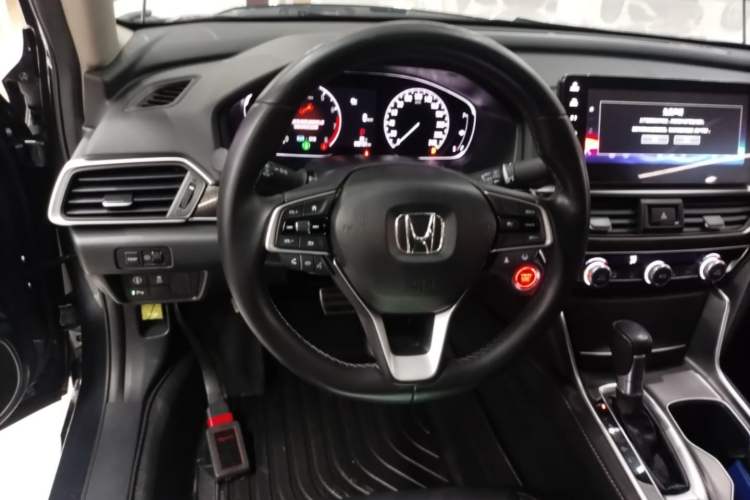 Used Honda Accord 2022 260TURBO Phantom Night · Prestige Edition Steering Wheel