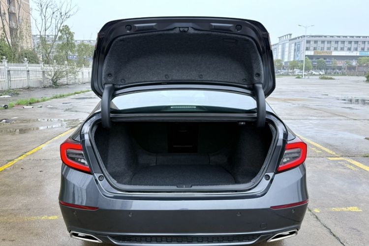 Used Honda Accord 2022 260TURBO Phantom Night · Prestige Edition Trunk