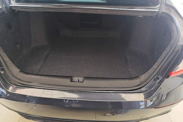 Used Honda Accord 2022 260TURBO Phantom Night · Prestige Edition Trunk