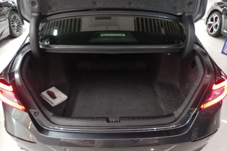 Used Honda Accord 2022 260TURBO Phantom Night · Prestige Edition Trunk