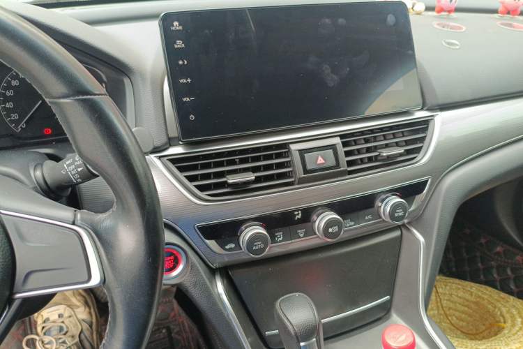 Used Honda Accord 2022 260TURBO Luxury Edition Audio And AC Panel