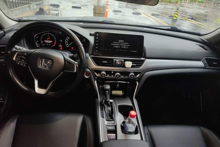 Used Honda Accord 2022 260TURBO Luxury Edition Center Console