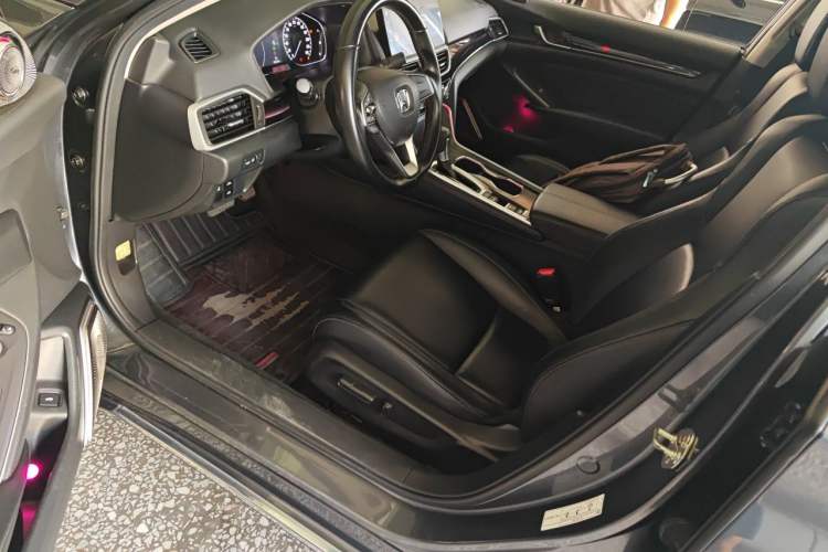 Used Honda Accord 2022 260TURBO Luxury Edition Driver Seat