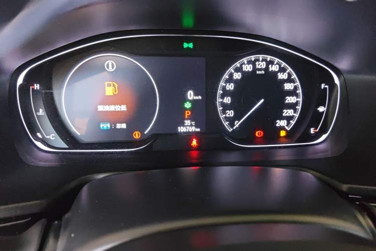 Used Honda Accord 2022 260TURBO Luxury Edition Odometer Close Up