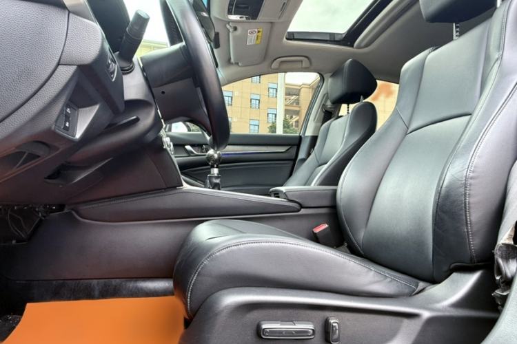 Used Honda Accord 2022 260TURBO Luxury Edition Interior 14
