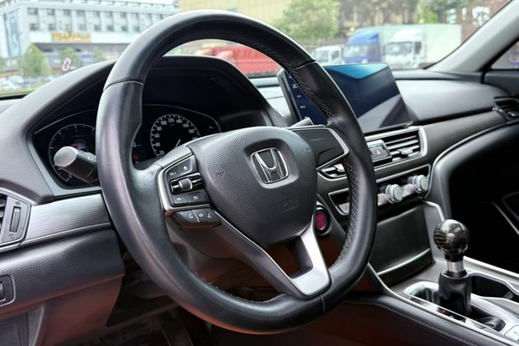 Used Honda Accord 2022 260TURBO Luxury Edition Interior 8