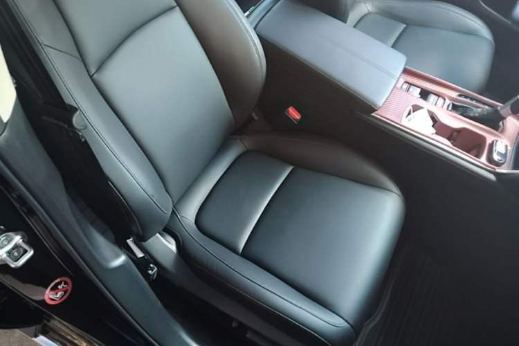 Used Honda Accord 2022 260TURBO Luxury Edition Right Front Seat