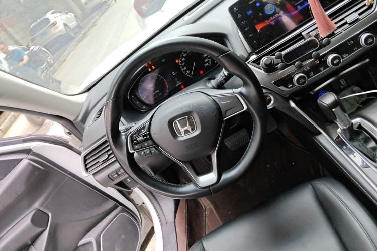Used Honda Accord 2022 260TURBO Luxury Edition Steering Wheel