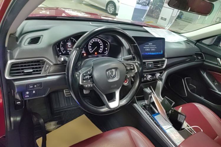 Used Honda Accord 2022 260TURBO Phantom Night · Prestige Edition Center Console