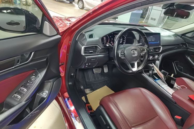 Used Honda Accord 2022 260TURBO Phantom Night · Prestige Edition Driver Seat
