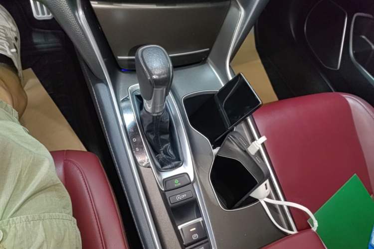 Used Honda Accord 2022 260TURBO Phantom Night · Prestige Edition Gear Lever