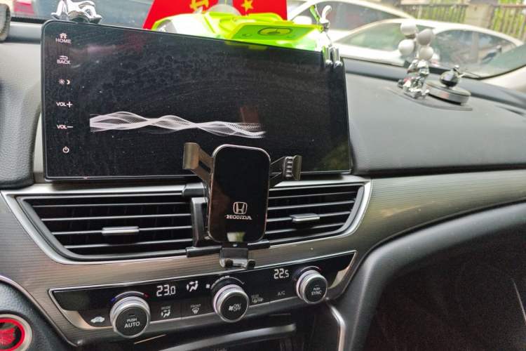 Used Honda Accord 2022 260TURBO Luxury Edition Audio And AC Panel
