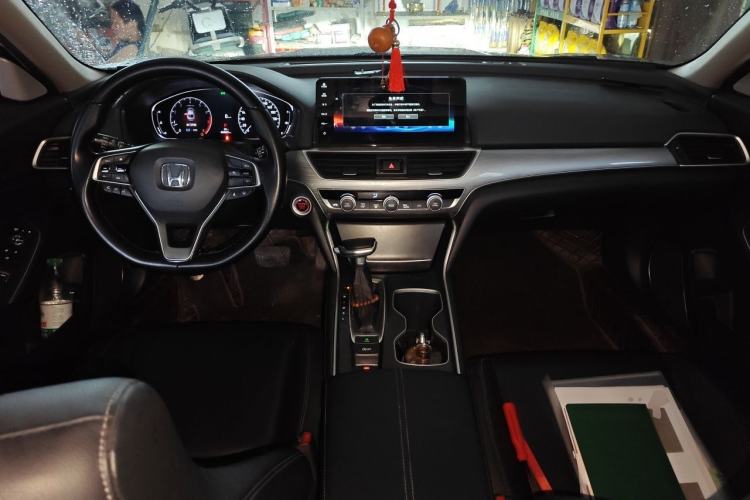 Used Honda Accord 2022 260TURBO Luxury Edition Center Console