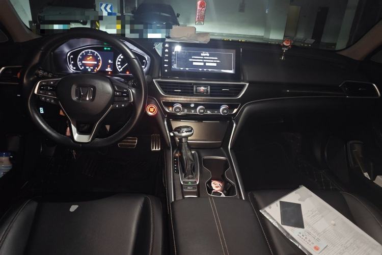 Used Honda Accord 2022 260TURBO Phantom Night · Prestige Edition Center Console