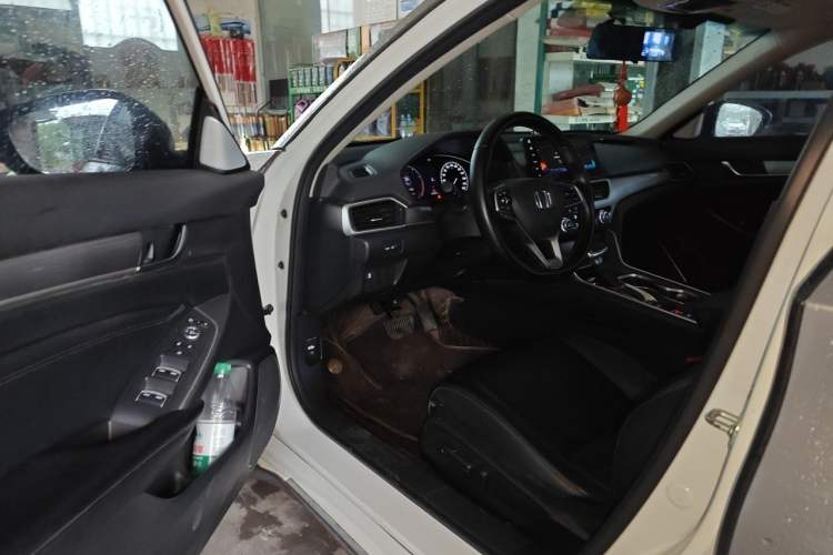Used Honda Accord 2022 260TURBO Luxury Edition Driver Seat