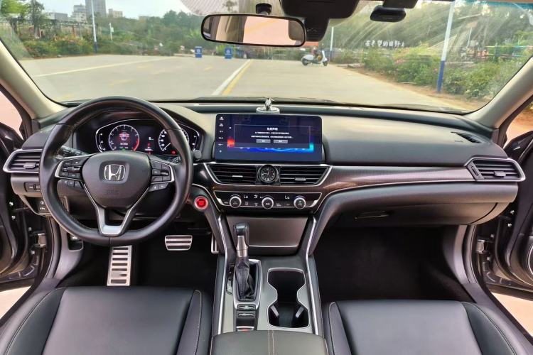 Used Honda Accord 2022 260TURBO Phantom Night · Prestige Edition Gear Lever