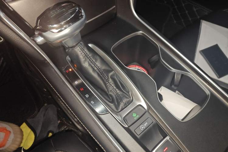 Used Honda Accord 2022 260TURBO Phantom Night · Prestige Edition Gear Lever
