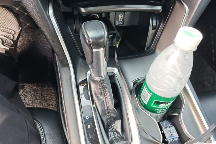 Used Honda Accord 2022 260TURBO Phantom Night · Prestige Edition Gear Lever