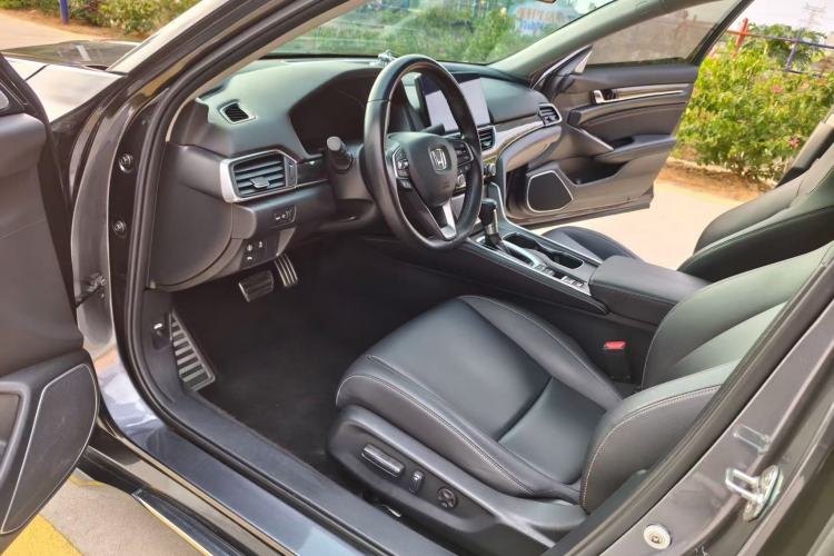 Used Honda Accord 2022 260TURBO Phantom Night · Prestige Edition Interior 2