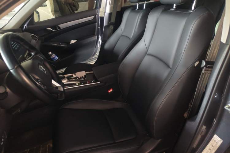 Used Honda Accord 2022 260TURBO Luxury Edition Left Front Seat