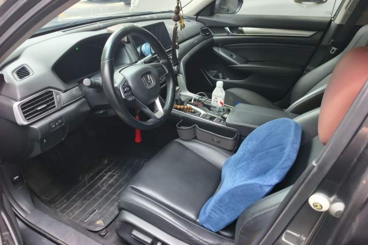 Used Honda Accord 2022 260TURBO Luxury Edition Left Front Seat