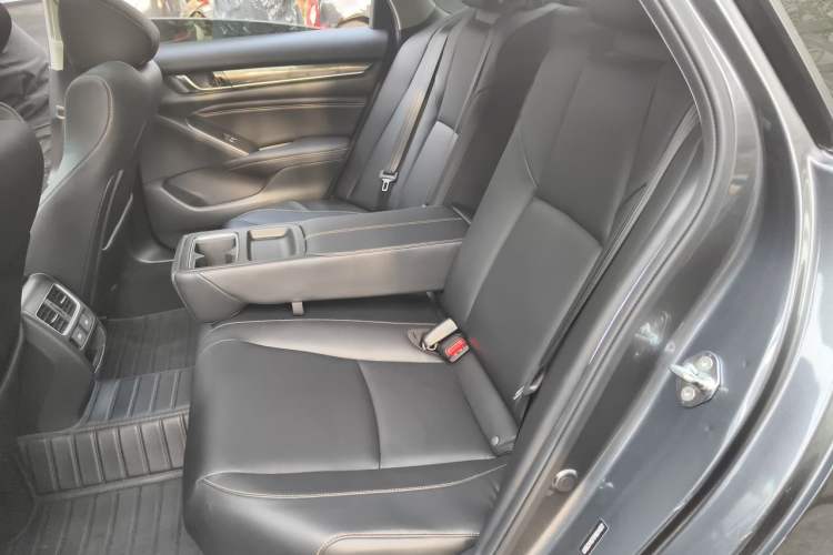 Used Honda Accord 2022 260TURBO Phantom Night · Prestige Edition Left Rear Seat