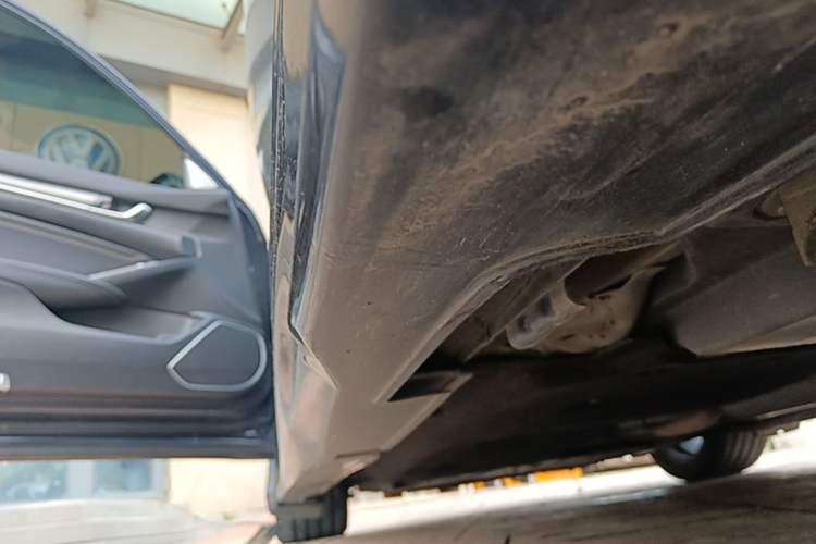 Used Honda Accord 2022 260TURBO Phantom Night · Prestige Edition Left Side Sill