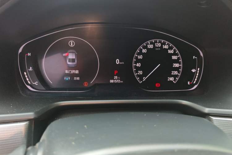 Used Honda Accord 2022 260TURBO Luxury Edition Odometer Close Up