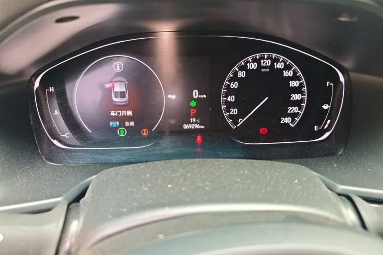 Used Honda Accord 2022 260TURBO Phantom Night · Prestige Edition Odometer Close Up