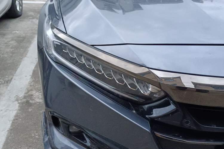 Used Honda Accord 2022 260TURBO Phantom Night · Prestige Edition Right Front Headlight