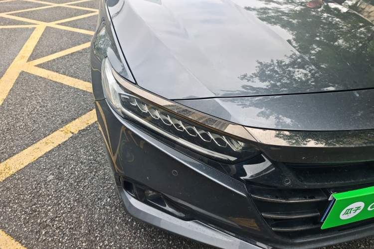 Used Honda Accord 2022 260TURBO Phantom Night · Prestige Edition Right Front Headlight
