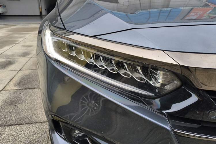 Used Honda Accord 2022 260TURBO Phantom Night · Prestige Edition Right Front Headlight