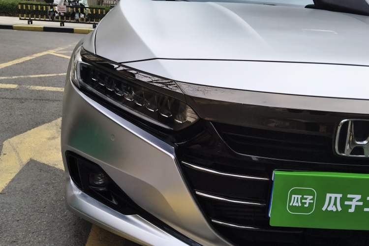 Used Honda Accord 2022 260TURBO Phantom Night · Prestige Edition Right Front Headlight