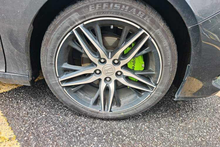 Used Honda Accord 2022 260TURBO Phantom Night · Prestige Edition Right Front Wheel Hub